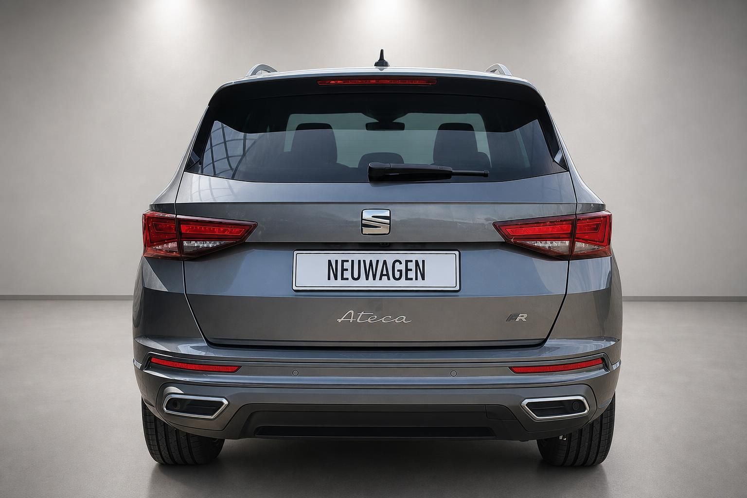 SEAT Ateca FR grau Heckansicht Neuwagen im Studio