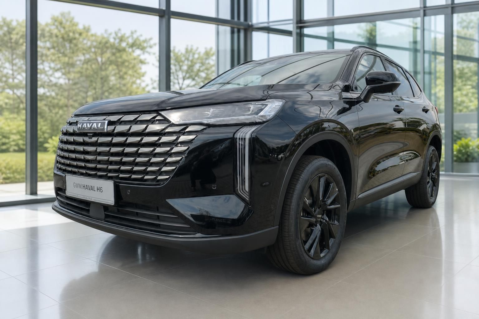 GWM Haval H6 SUV in Schwarz, Frontansicht im Autohaus