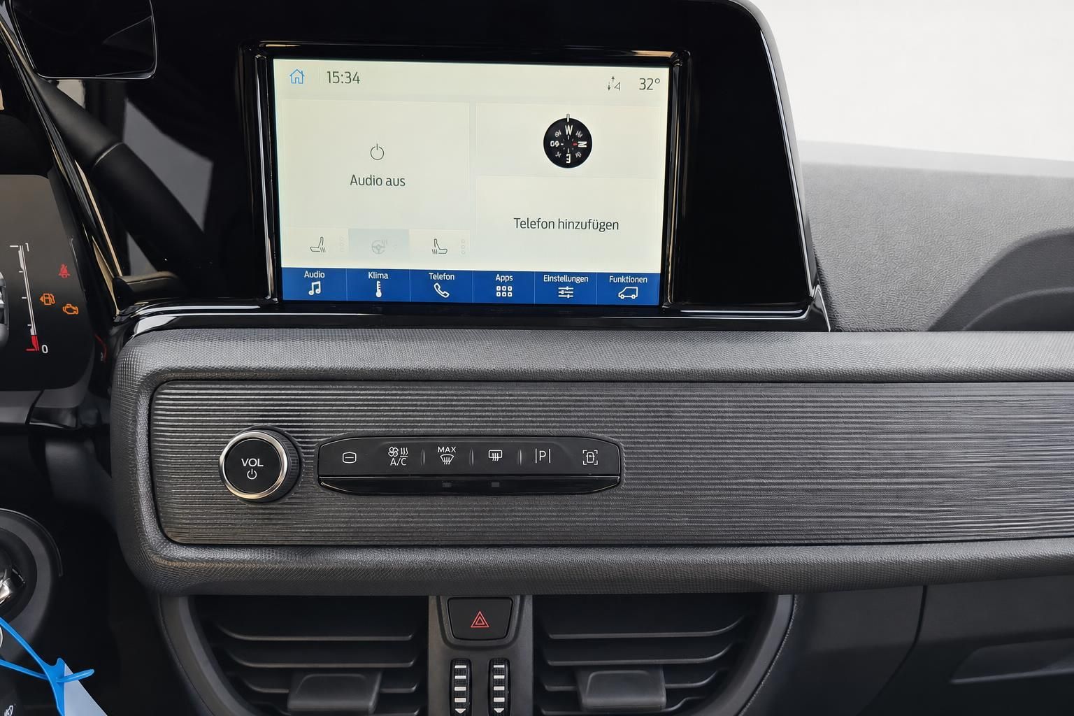 Ford Infotainment Touchscreen mit Klimabedienung im Detail