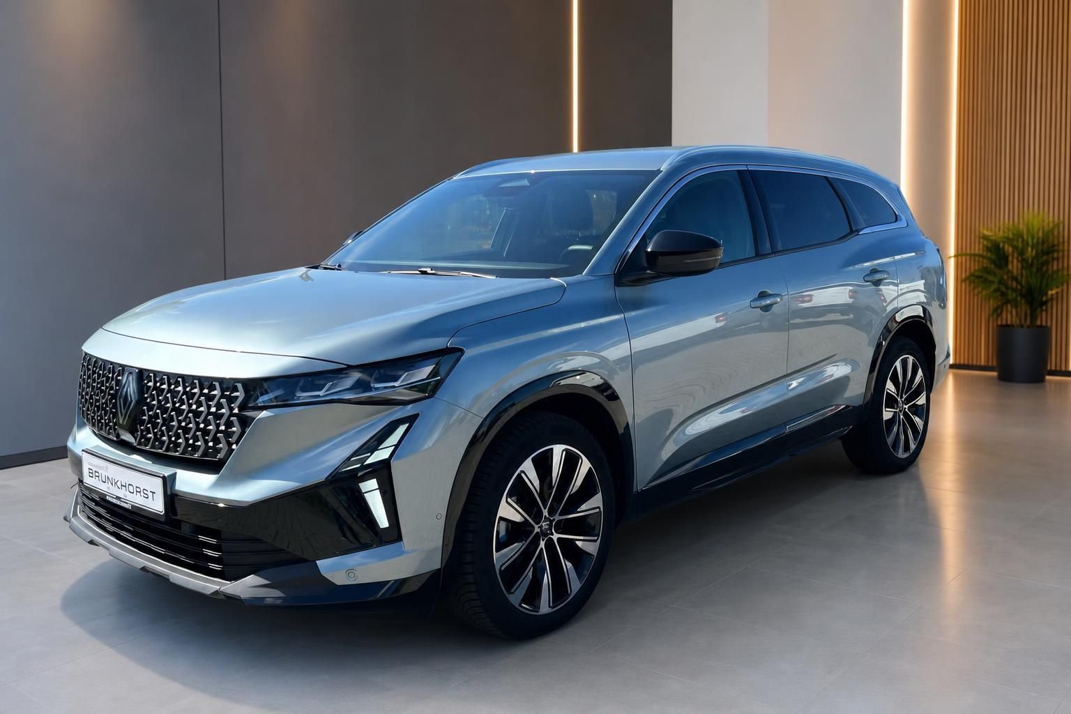 Renault Espace SUV silber metallic Seitenansicht vorne links Autohaus Brunkhorst