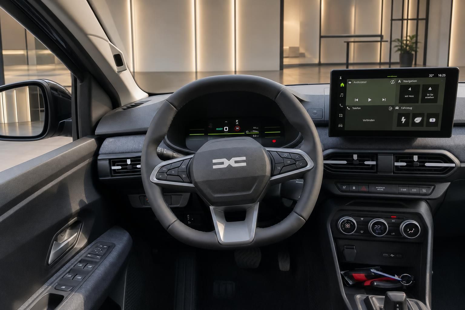 Fahrersicht auf Lenkrad und Multimediadisplay im Dacia Innenraum