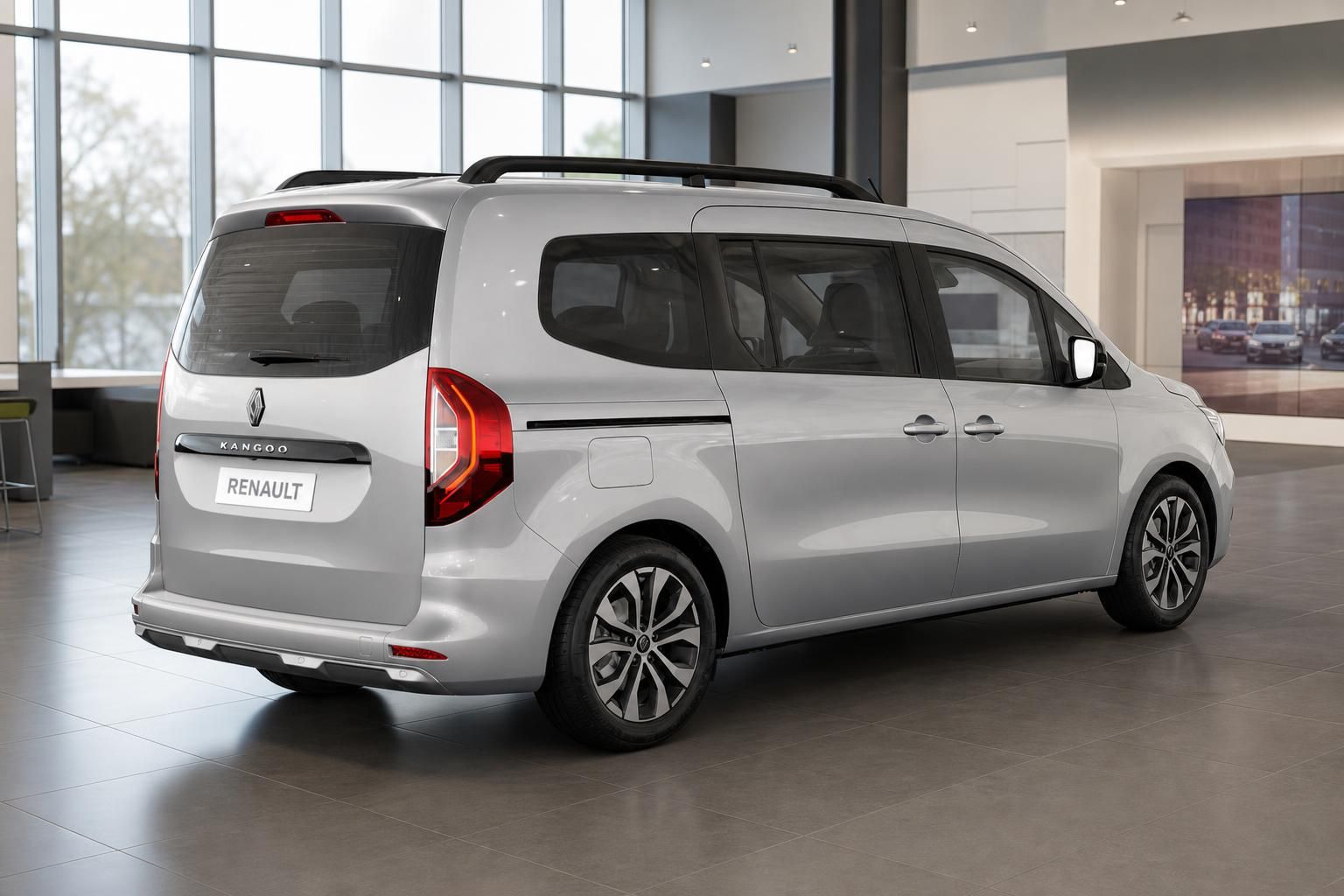 Renault Kangoo silber Heckansicht schräg rechts im Autohaus Showroom