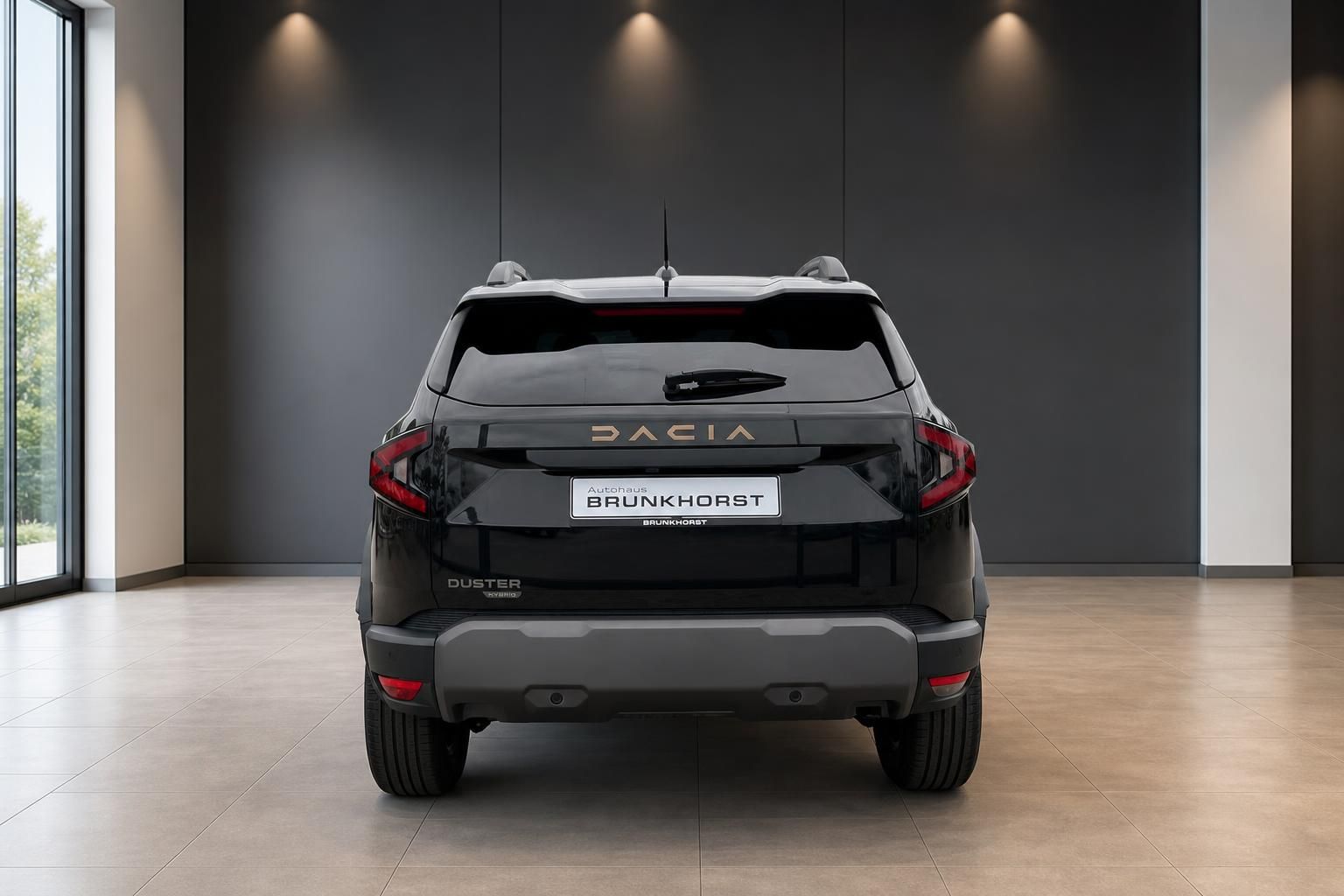 Dacia Duster Heckansicht dunkelgrau mit LED-Rücklichtern - Autohaus Brunkhorst