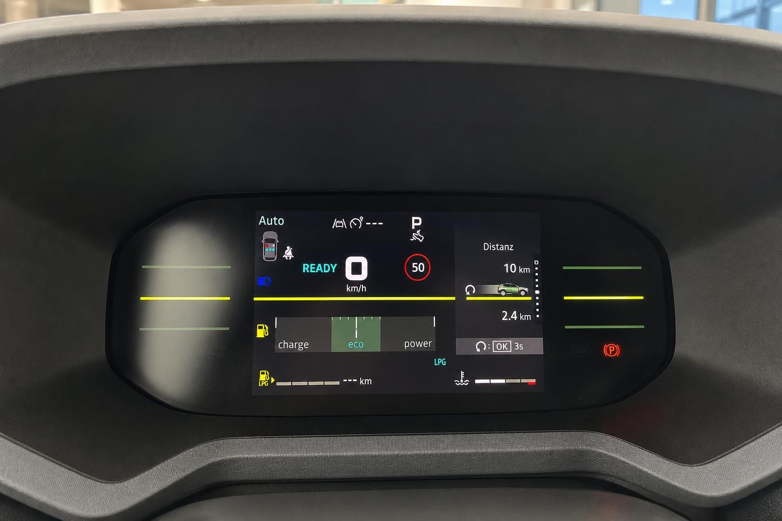 Digitales Kombiinstrument mit Display – Eco-Modus, LPG-Anzeige, Distanz und READY-Status
