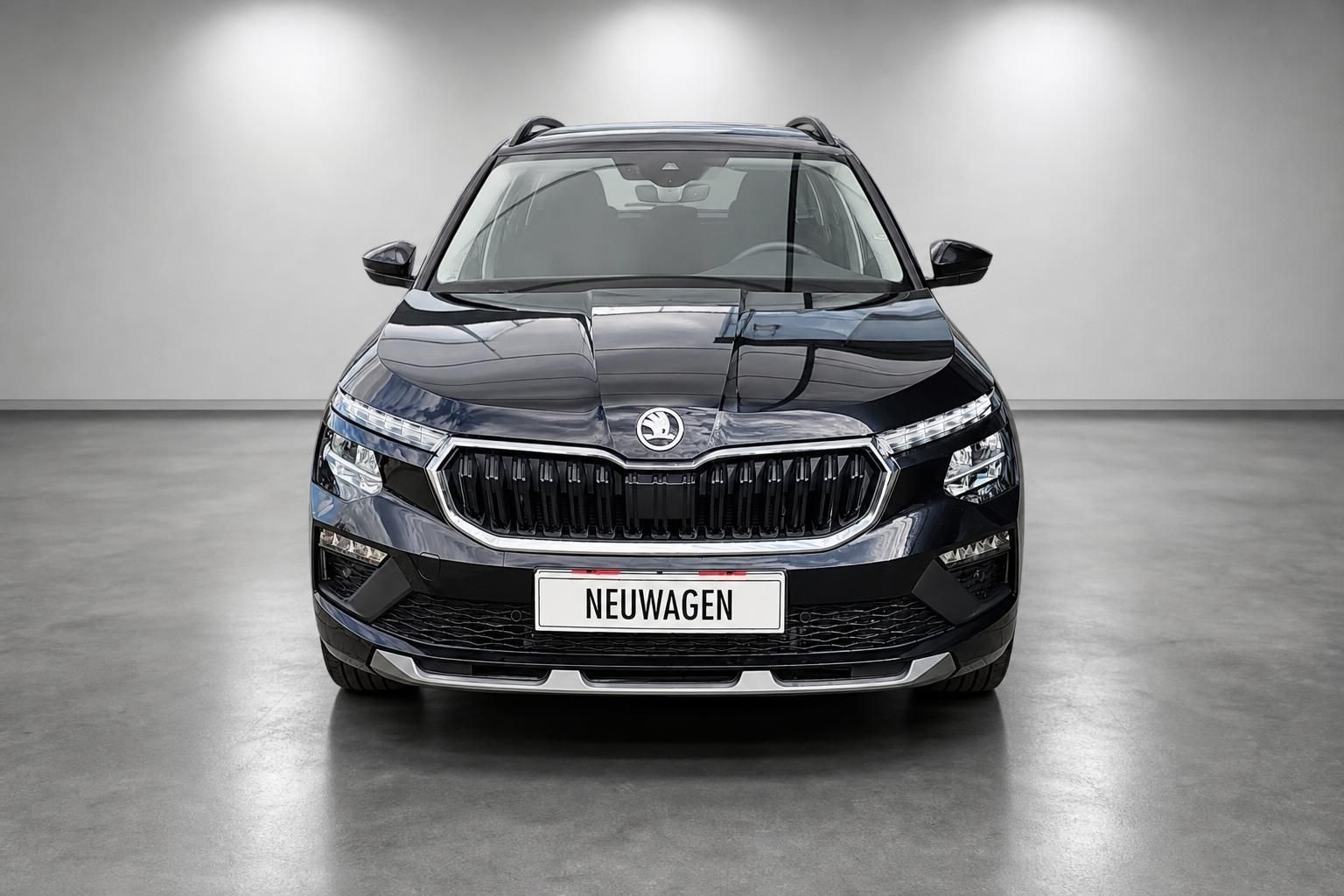 Skoda Kamiq schwarz, Frontansicht, Kuehlergrill Detail