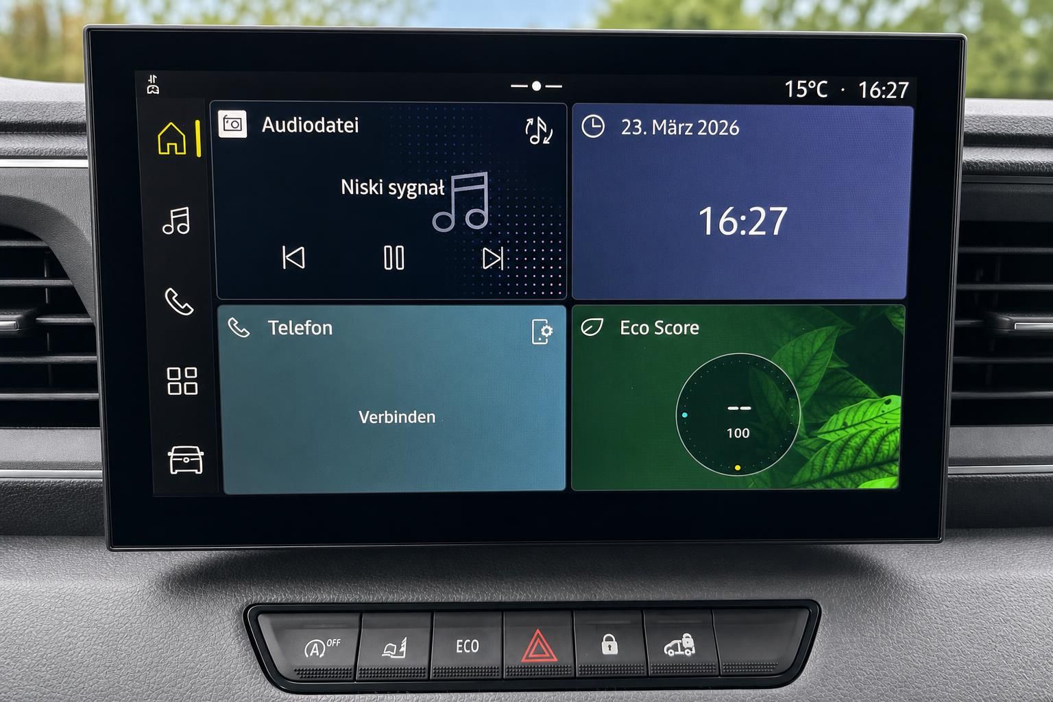 Infotainment-Display Fahrzeug-Cockpit mit Audiodatei, Telefon und Eco Score Anzeige