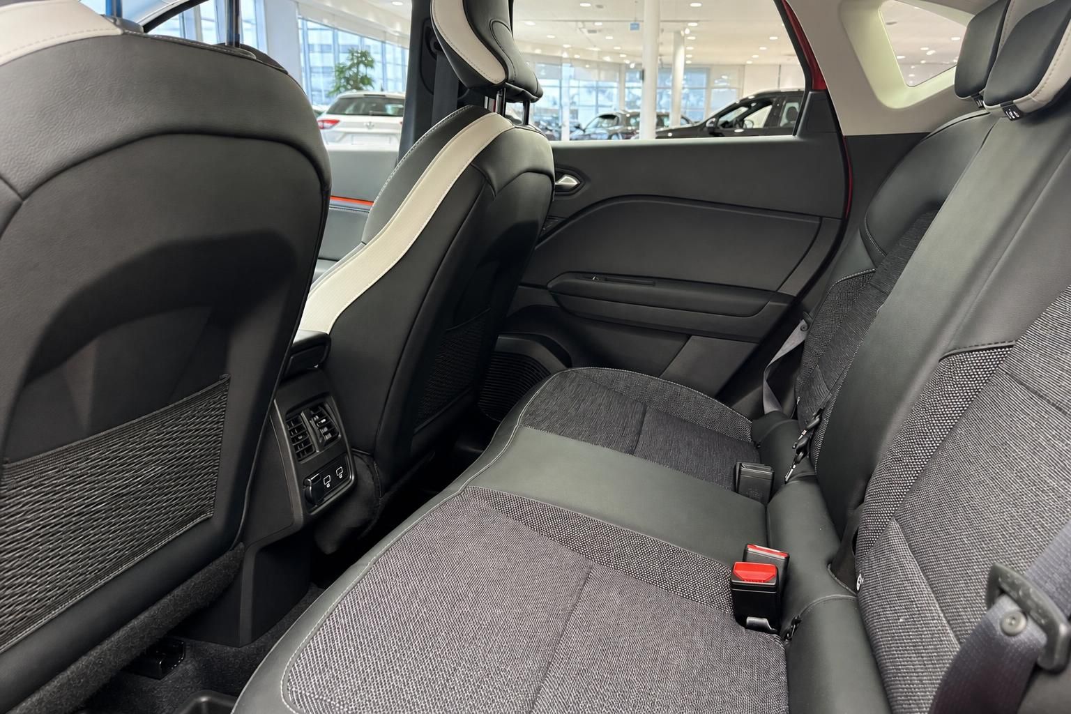 Renault Captur Rücksitze und Fondraum von innen