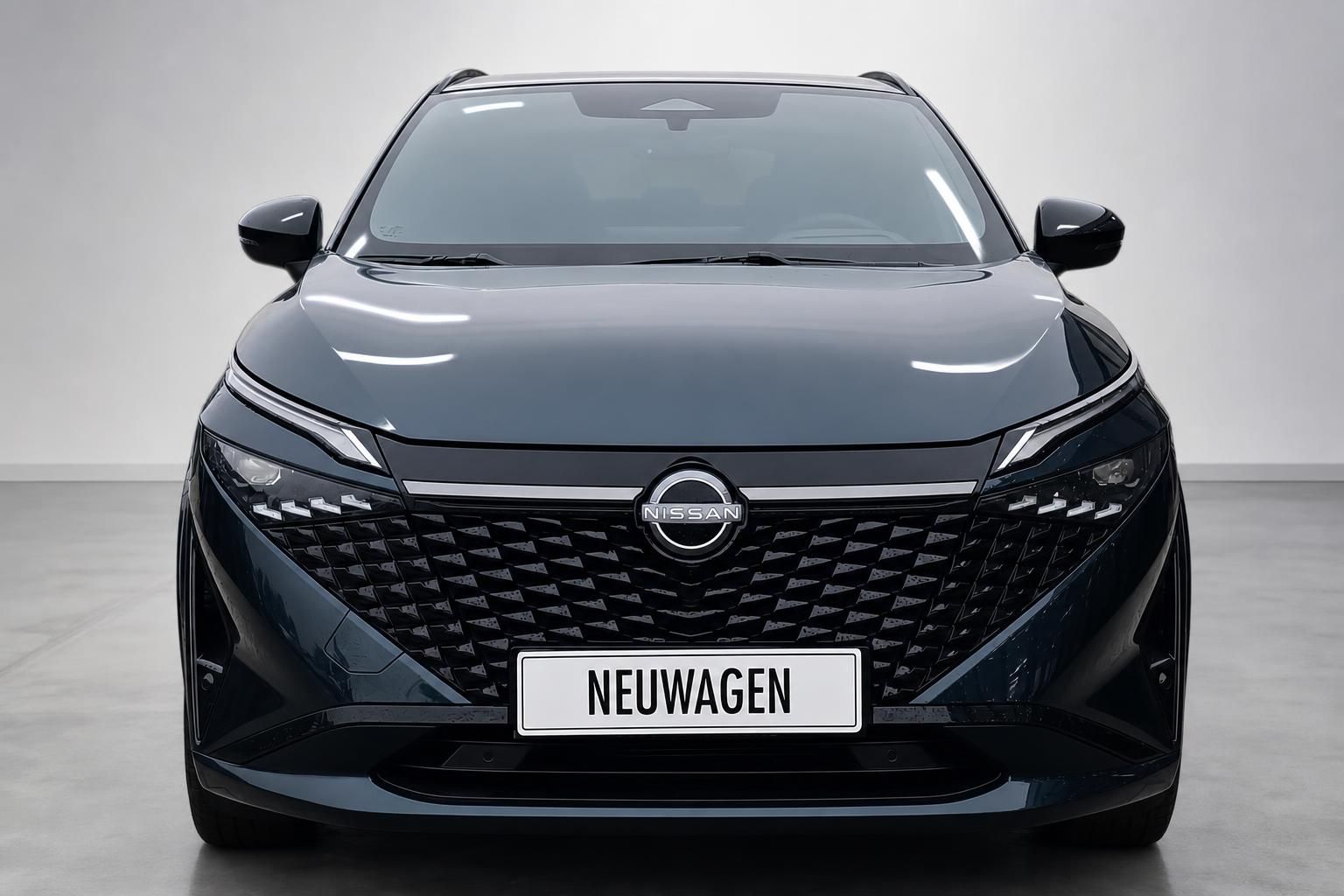 Nissan Qashqai Neuwagen, Frontansicht mit Kennzeichenhalter