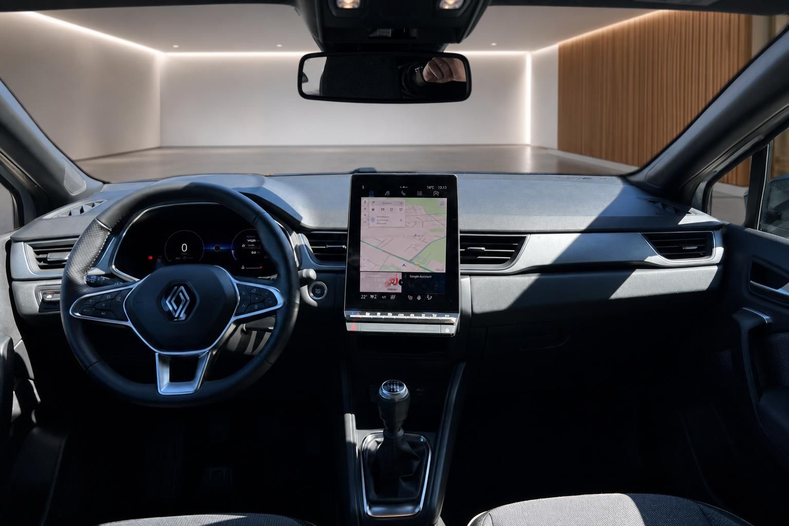 Renault Captur Cockpit mit digitalem Display und zentralem Touchscreen