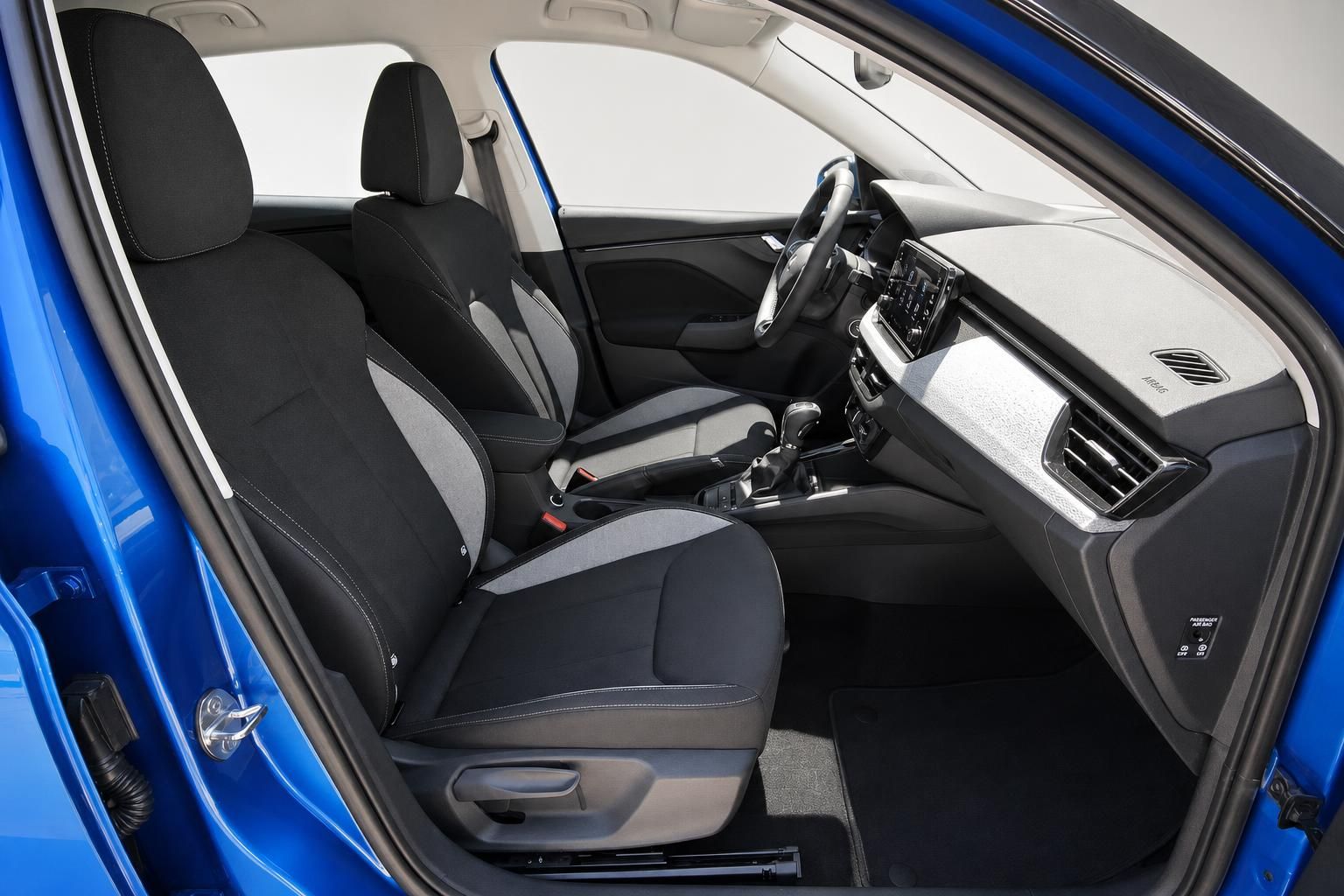 Skoda Innenraum Fahrersitz und Armaturenbrett Detail