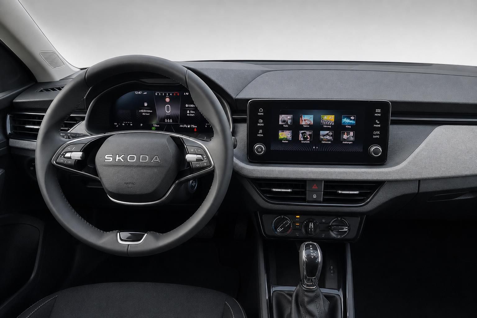 Skoda Cockpit Lenkrad und Infotainment Display