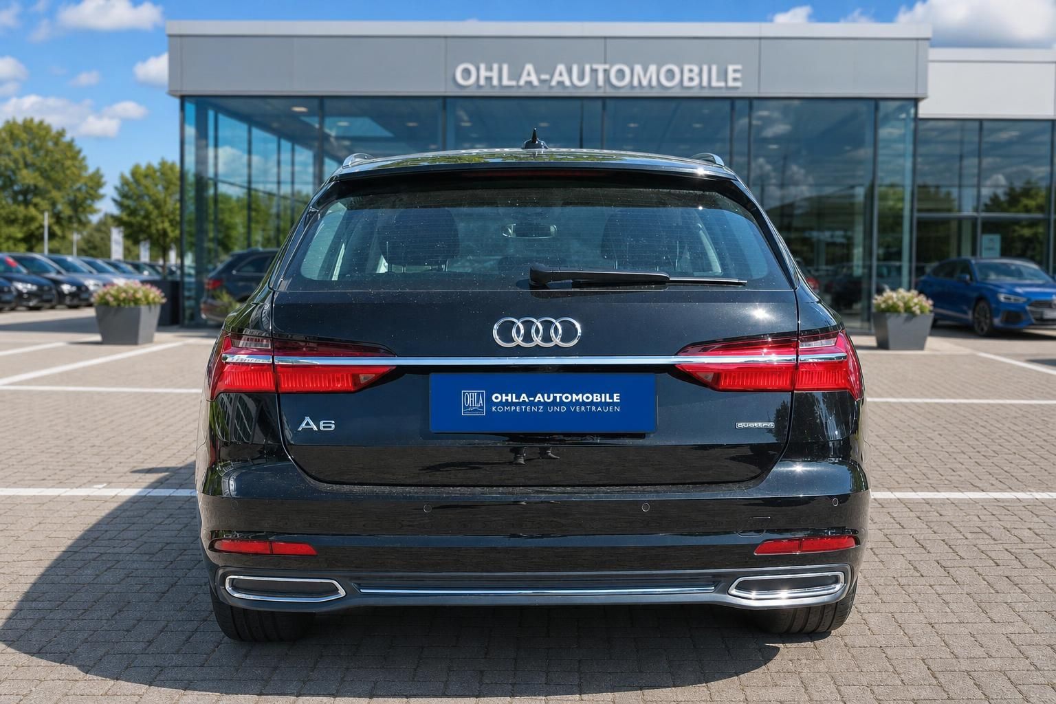 Audi A6 Avant schwarz Heckansicht bei OHLA-Automobile