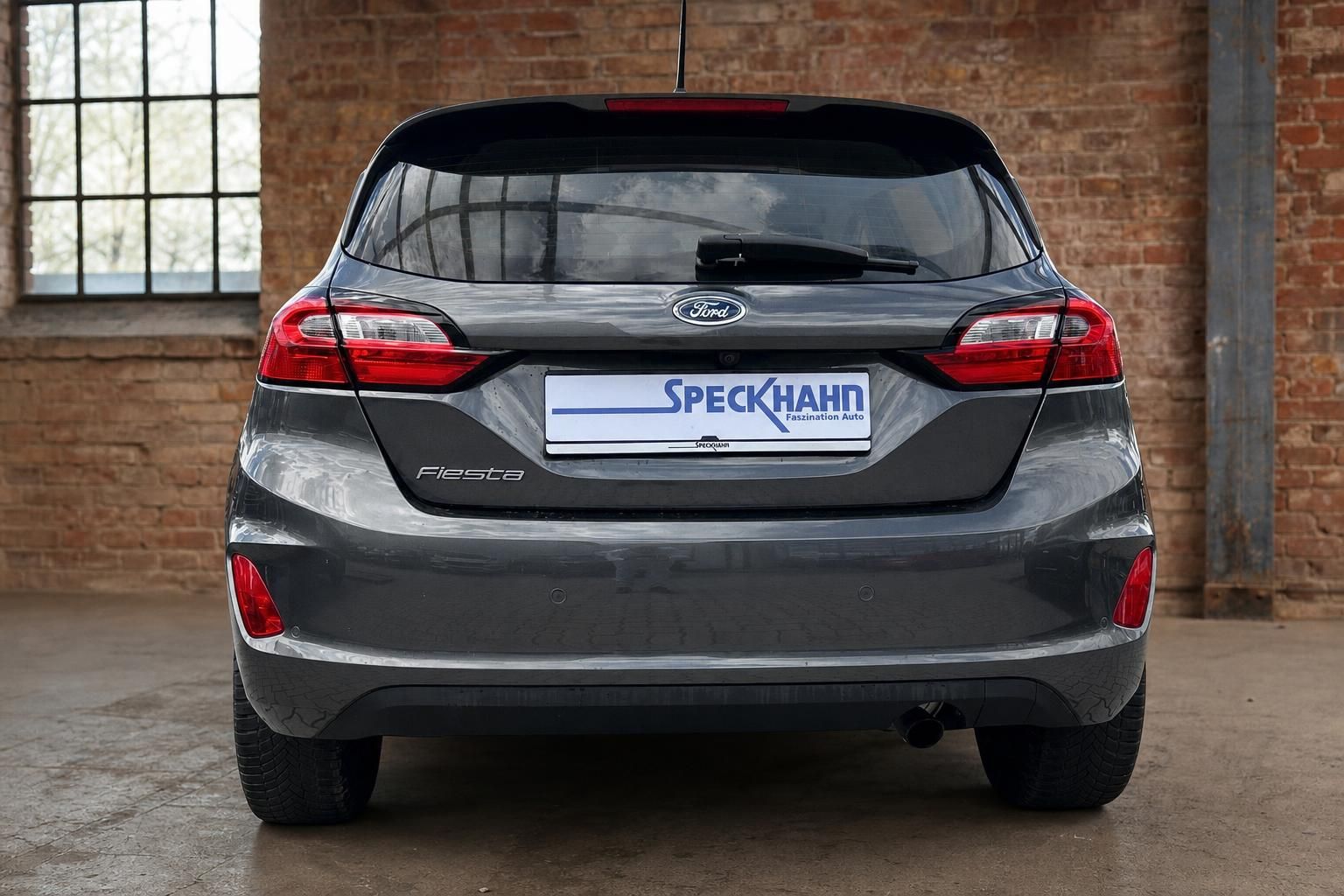 Ford Fiesta grau Heckansicht – 5-Türer Kleinwagen Gebrauchtwagen bei Speckhahn