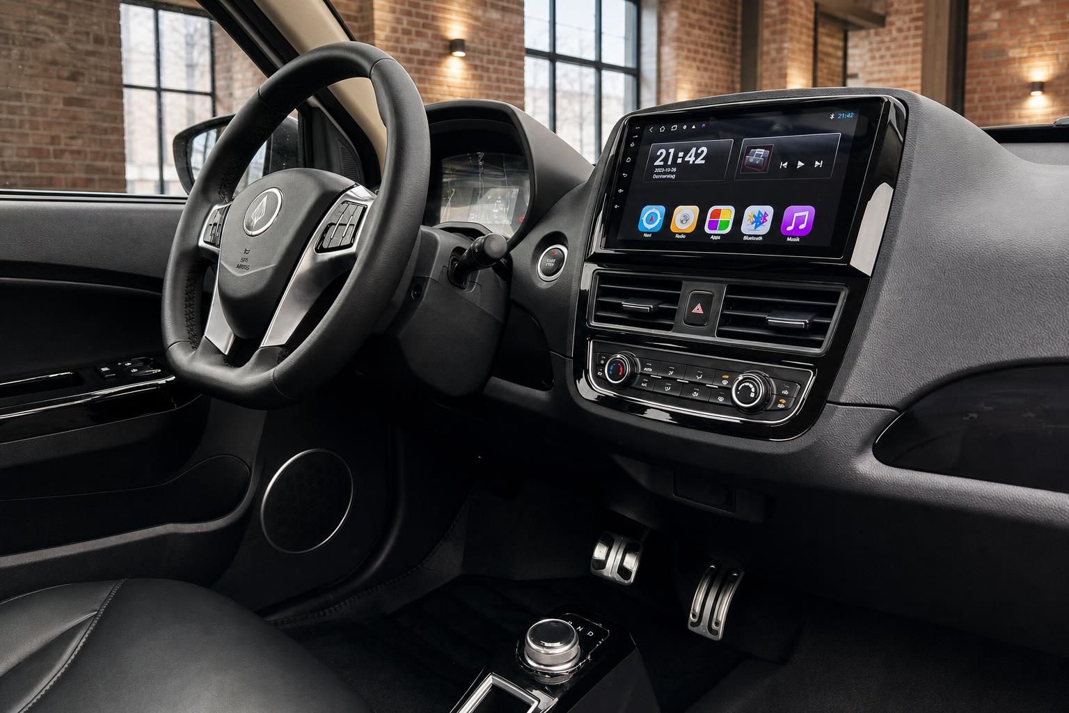Fahrzeug Innenraum Cockpit mit Touchscreen-Infotainment, Lenkrad und Klimabedienung