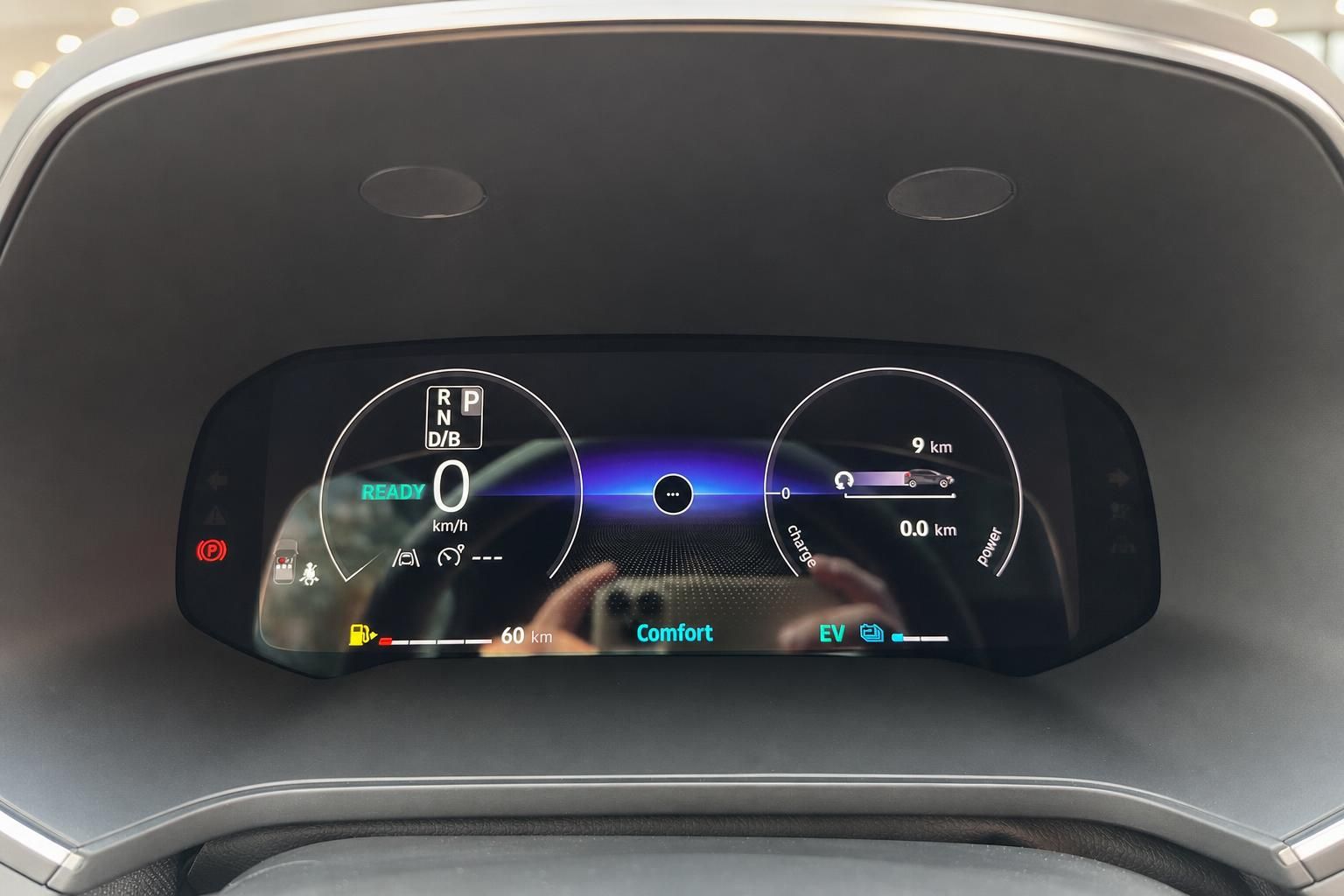 Renault digitales Kombiinstrument mit Elektroantrieb-Anzeigen und Ladestand