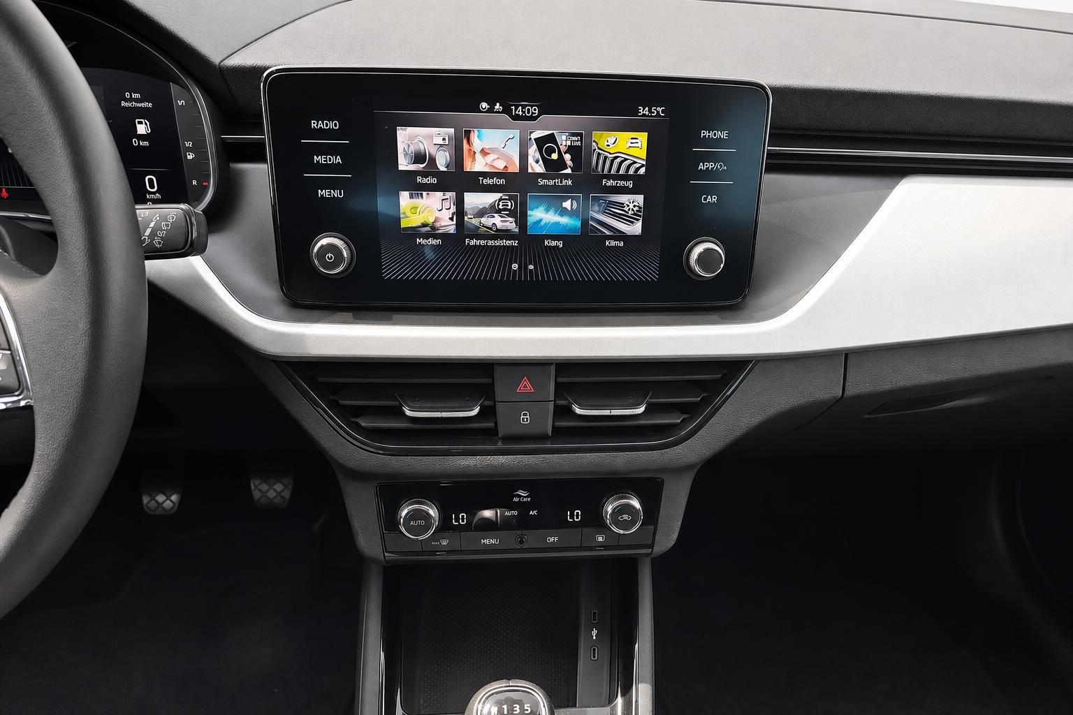 Skoda Mittelkonsole mit Touchscreen und Klimabedienung