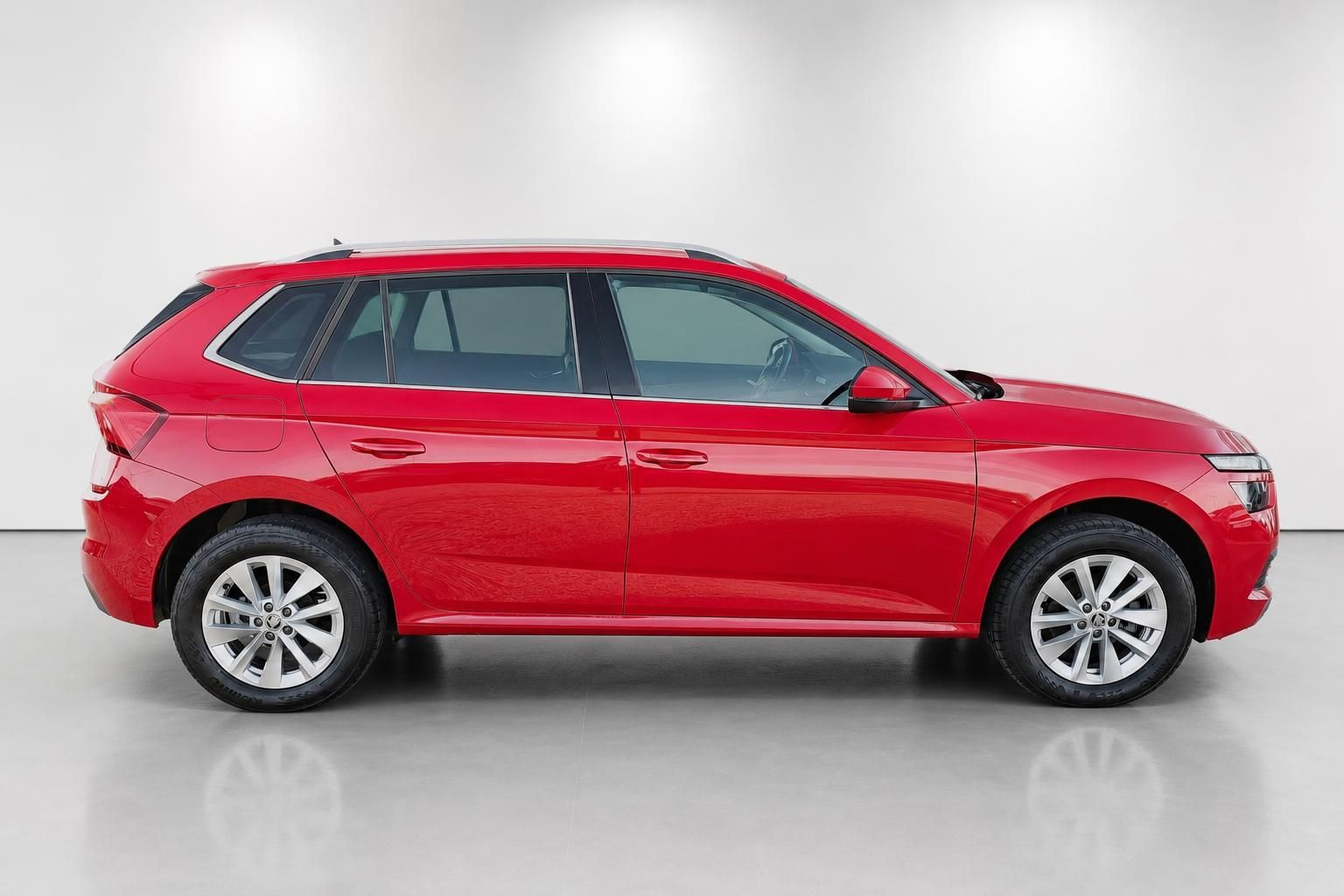 Skoda Kamiq rot, Seitenansicht als Gebrauchtwagen