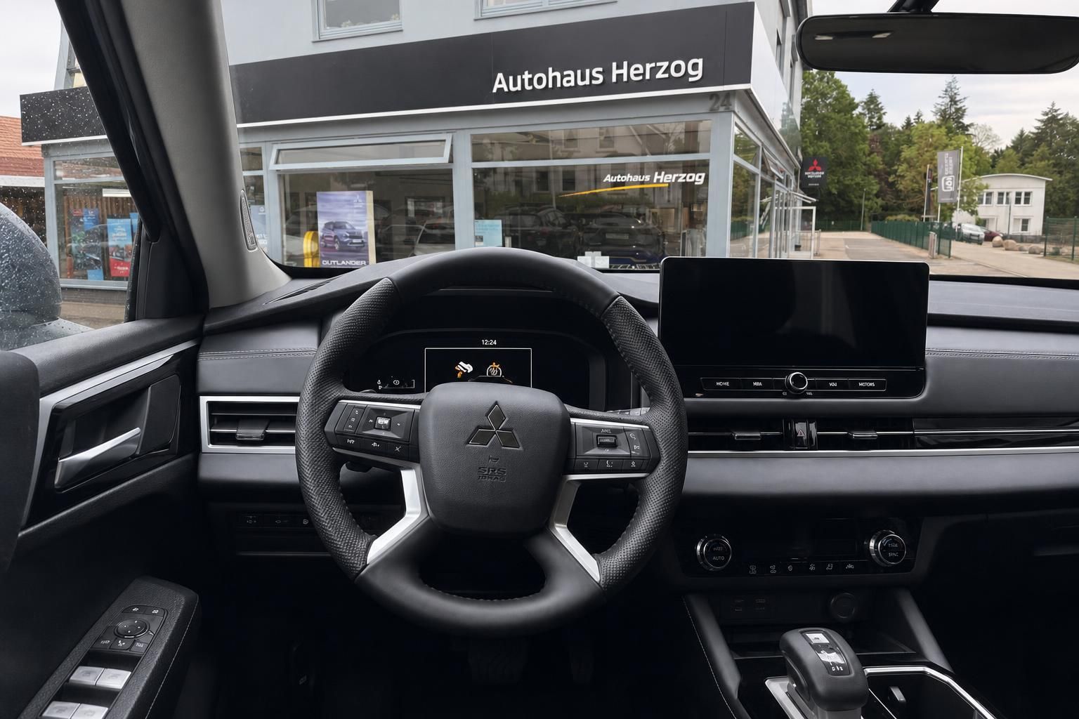 Mitsubishi Outlander Innenraum, Blick auf Lenkrad und Display