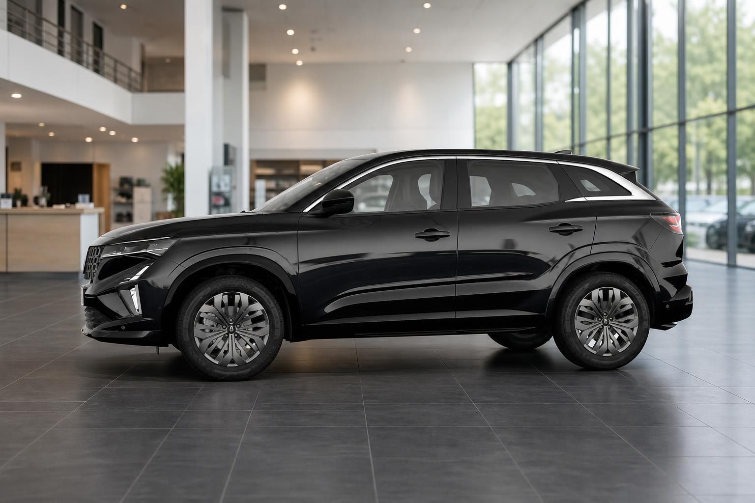 Renault Austral schwarz Seitenansicht im Autohaus Showroom