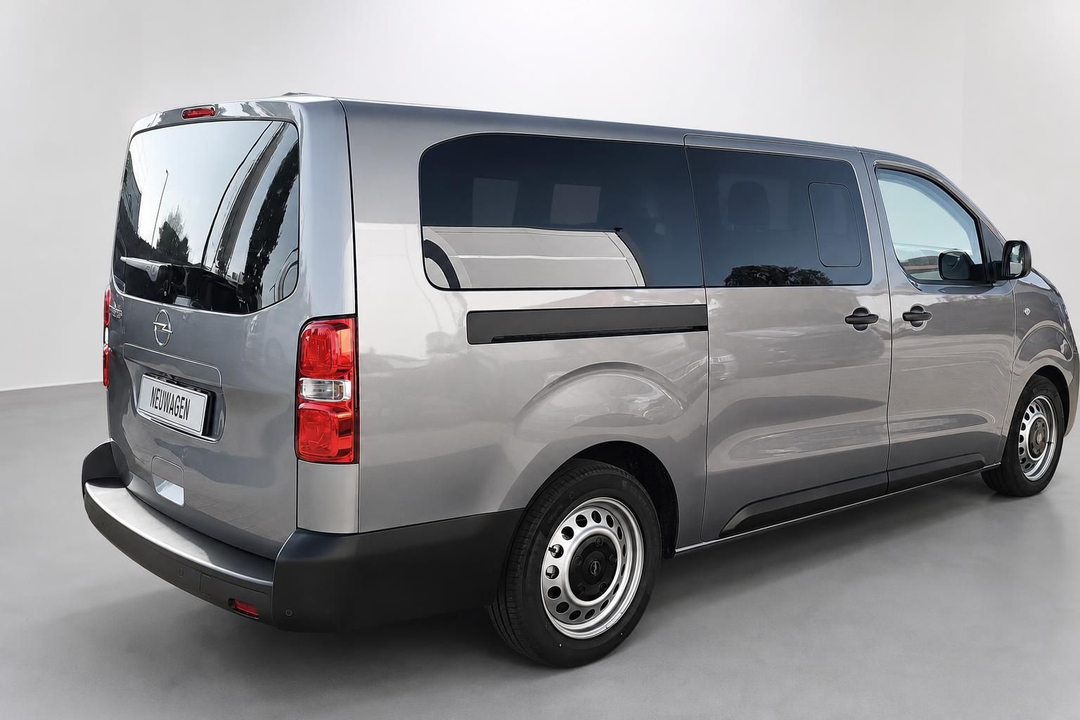 Opel Vivaro Kombi grau Heck-Seitenansicht Neuwagen