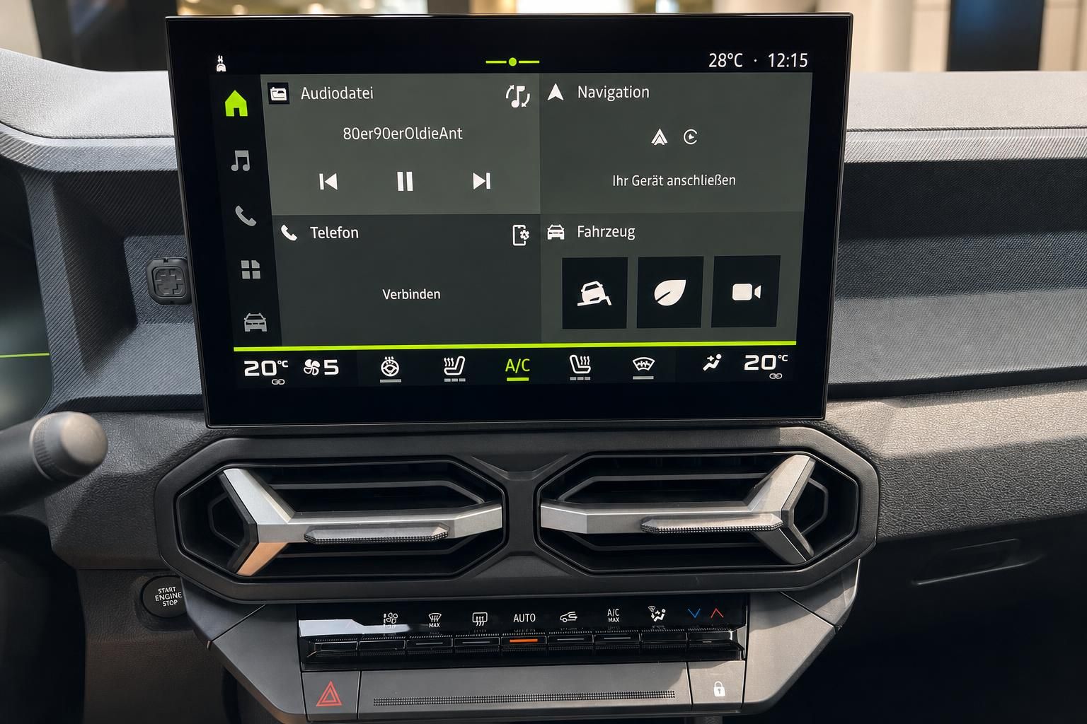 Infotainment-Display und Klimabedienung im Dacia Bigster
