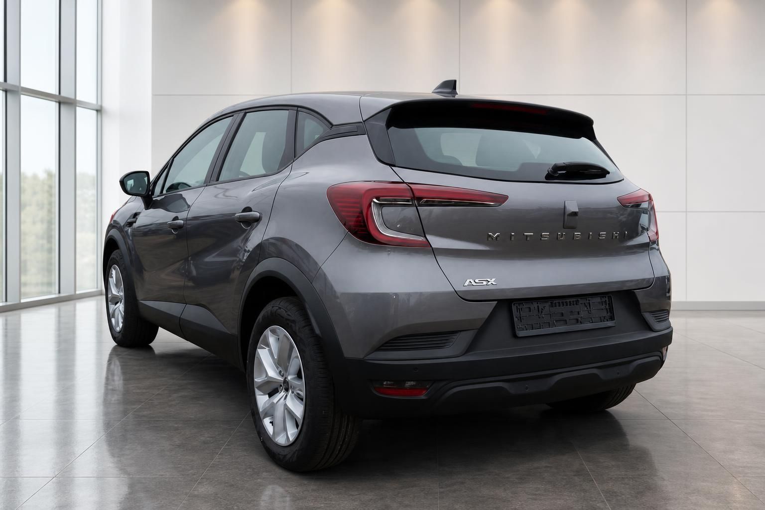 Mitsubishi ASX in Grau, Heckansicht mit ASX Schriftzug