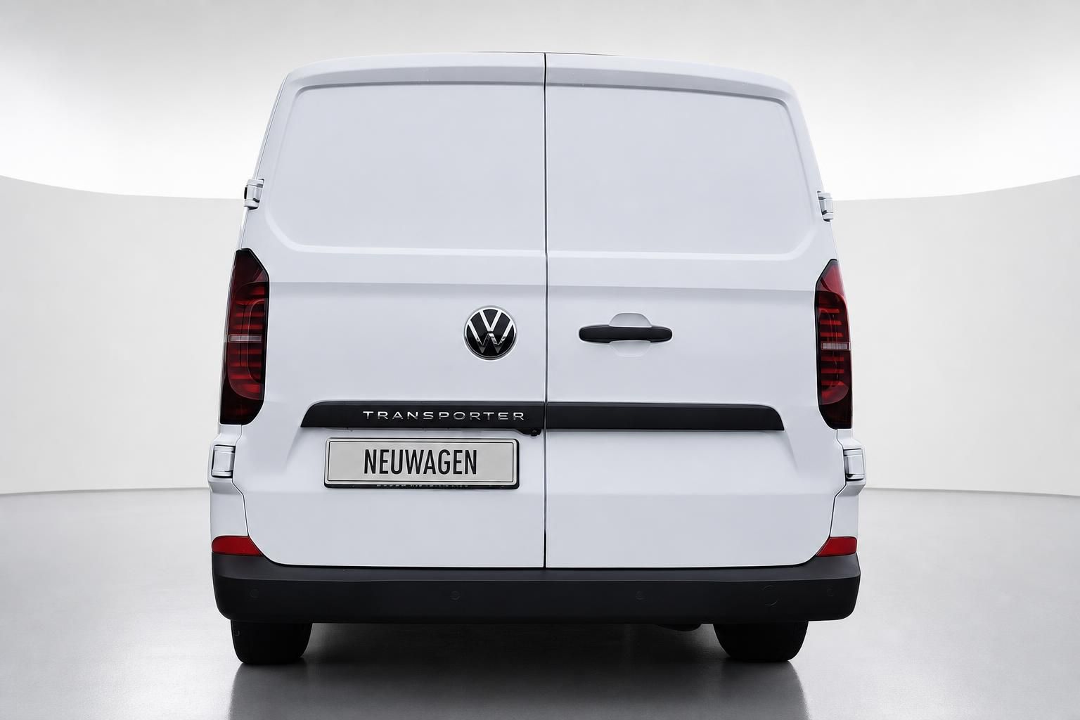 VW Transporter Neuwagen weiß, Heckansicht mit Rückleuchten und Türen