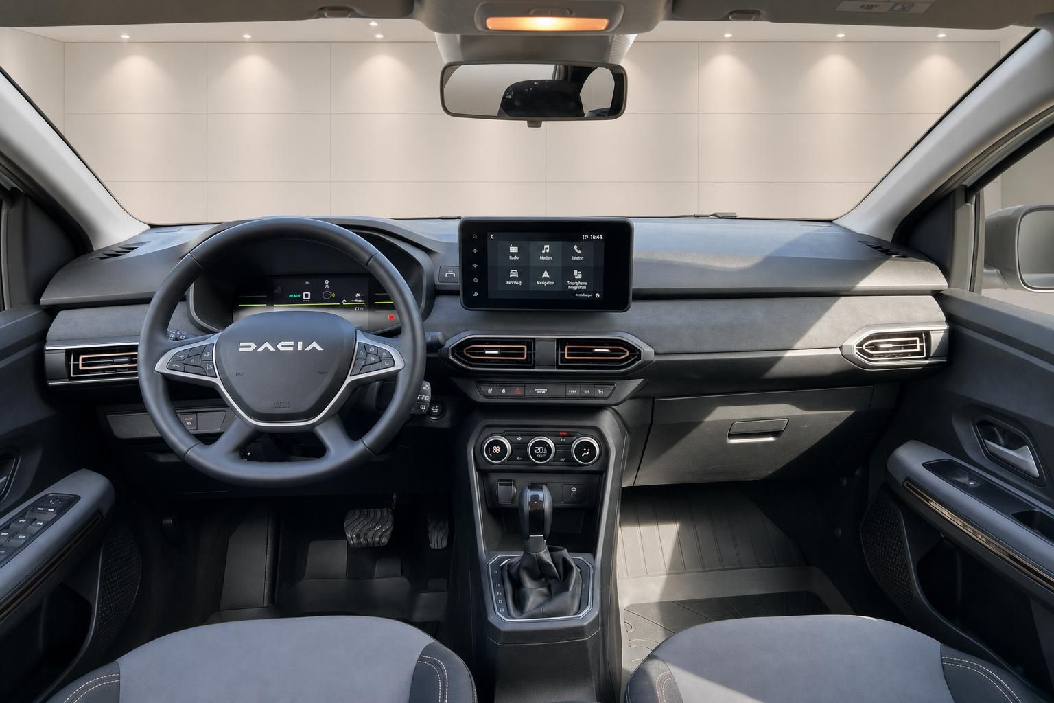 Dacia Innenraum mit Armaturenbrett, Lenkrad und Touchscreen-Display in modernem Design