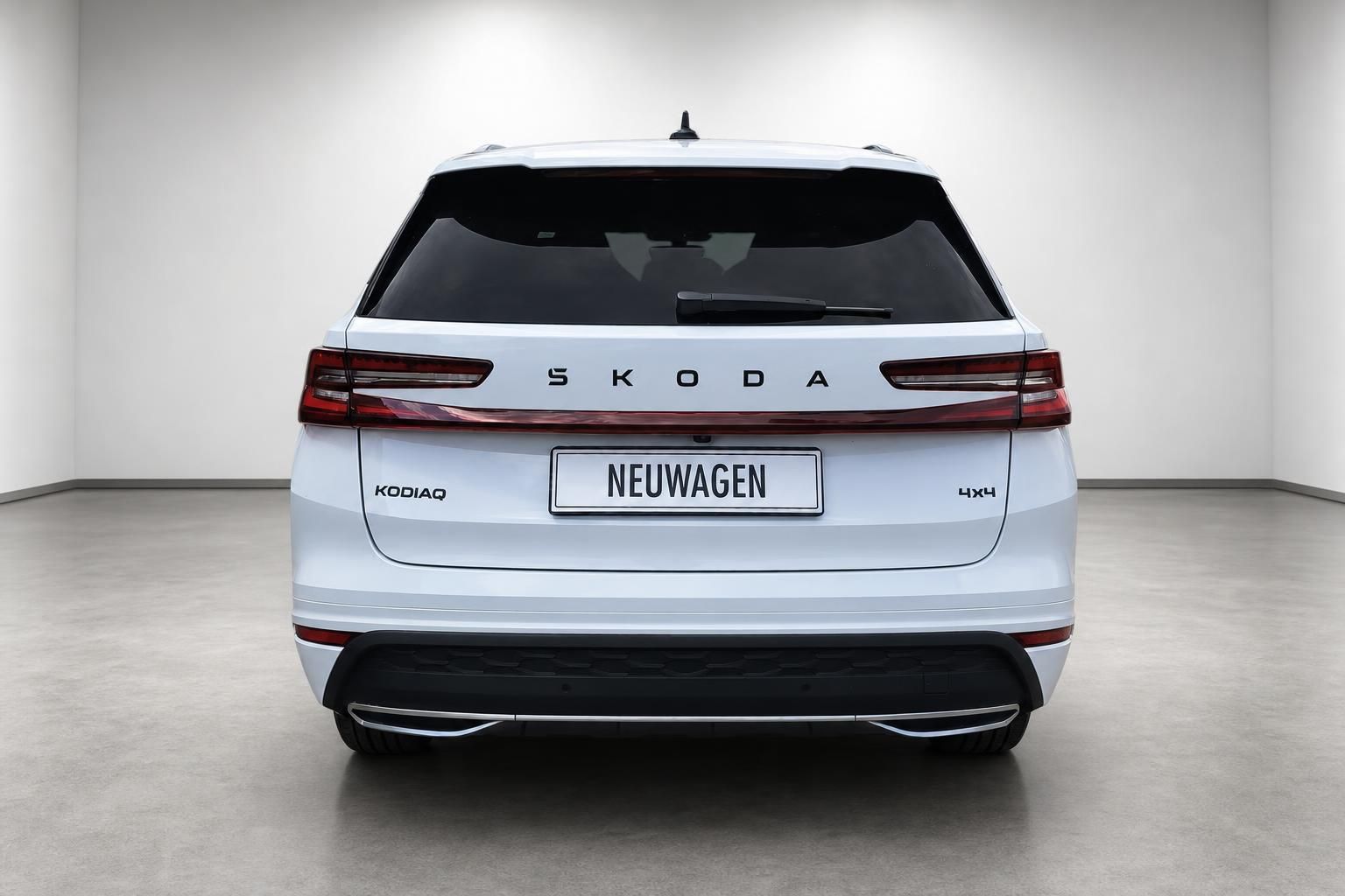Skoda Kodiaq weiß Heckansicht Neuwagen SUV 4x4
