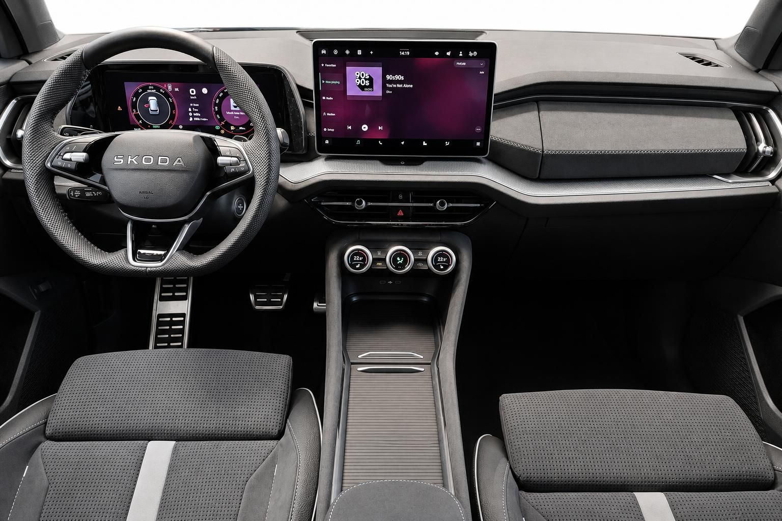 Skoda Cockpit mit Lenkrad, Digitaltacho und Infotainment-Display
