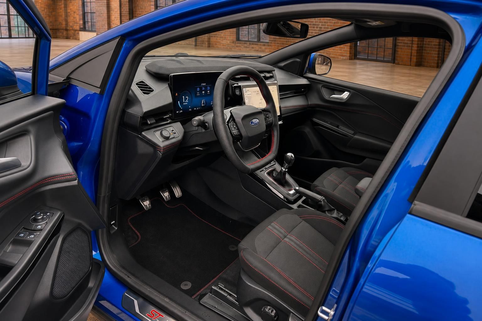 Ford Puma ST Innenraum mit Cockpit, Lenkrad und Sportsitzen