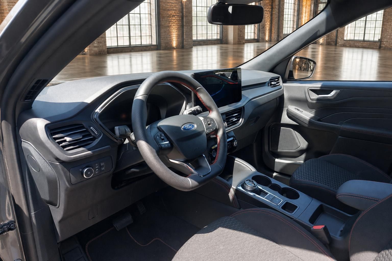 Ford Innenraum mit Lenkrad, Cockpit und Touchscreen Display