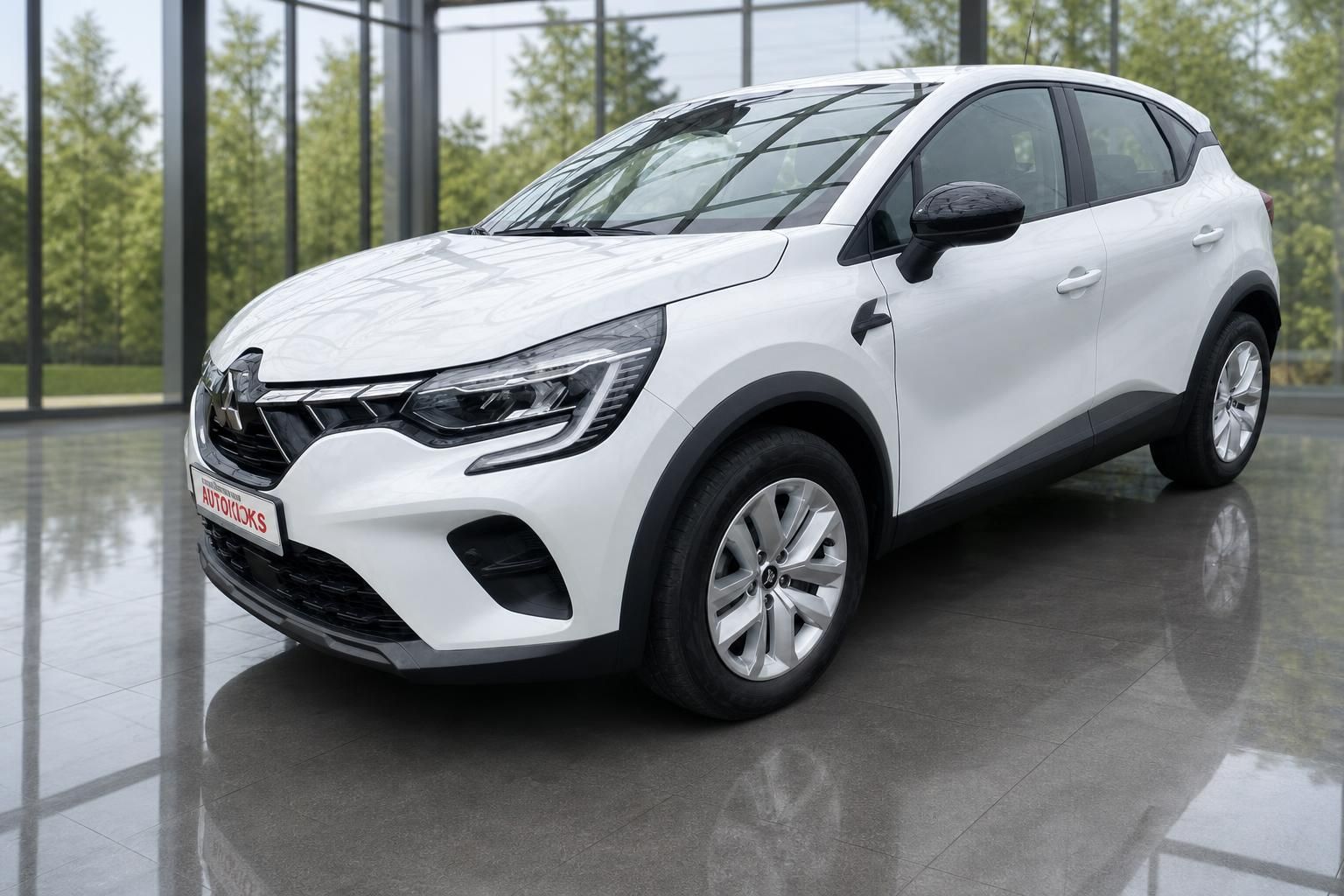 Renault Captur weiss Frontansicht schräg – Autokioks Händler Präsentation