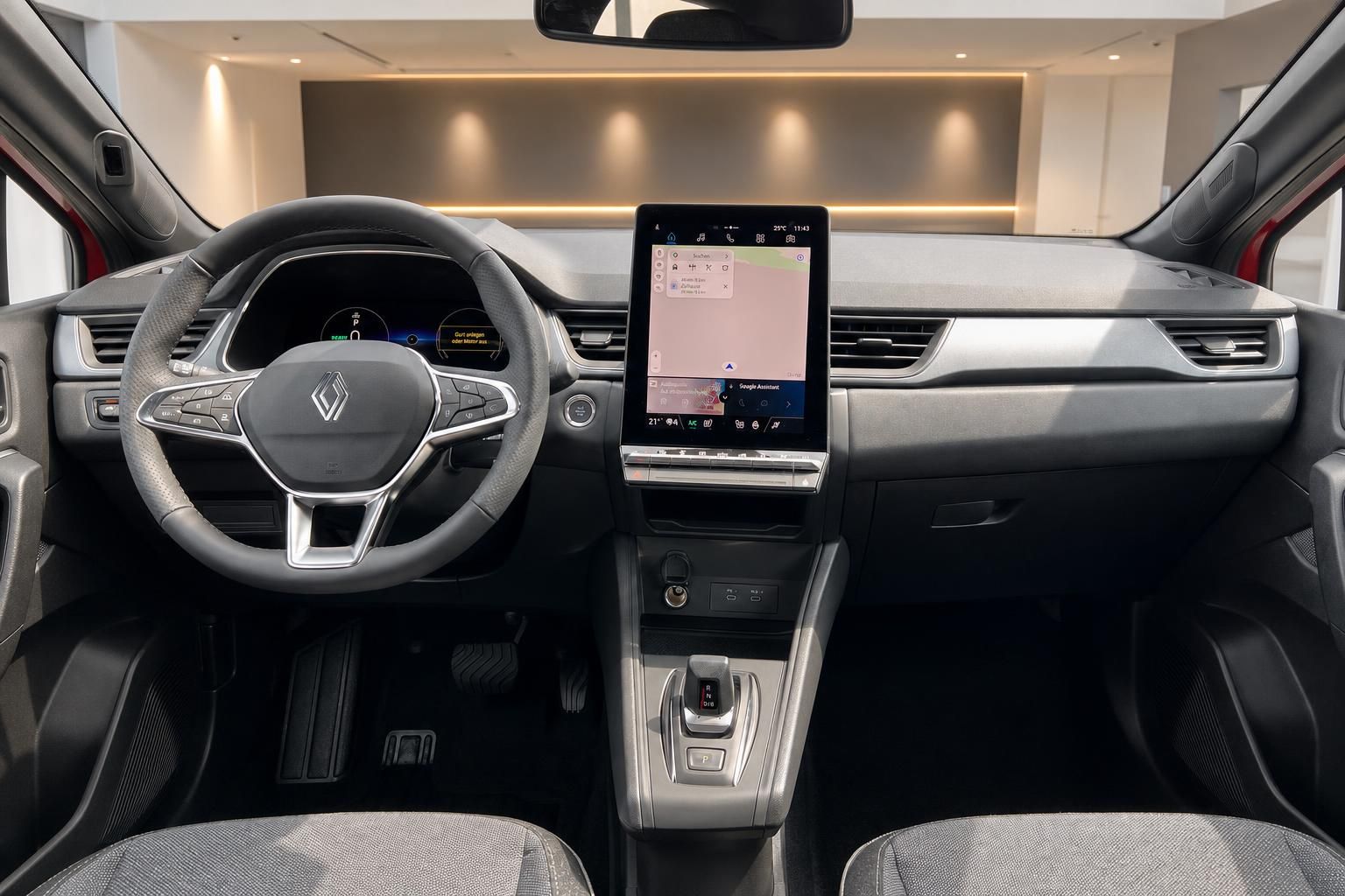 Renault Captur Cockpit mit Touchscreen Navigation und Lenkrad