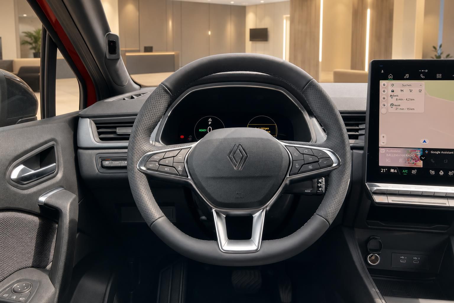 Renault Lenkrad mit Multifunktionstasten und digitalem Cockpit