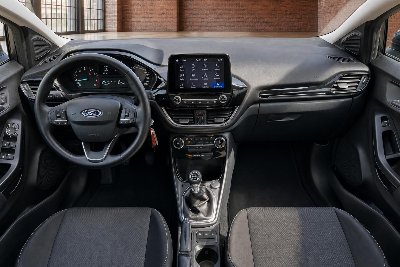 Ford Cockpit Frontalansicht mit Lenkrad und Armaturenbrett