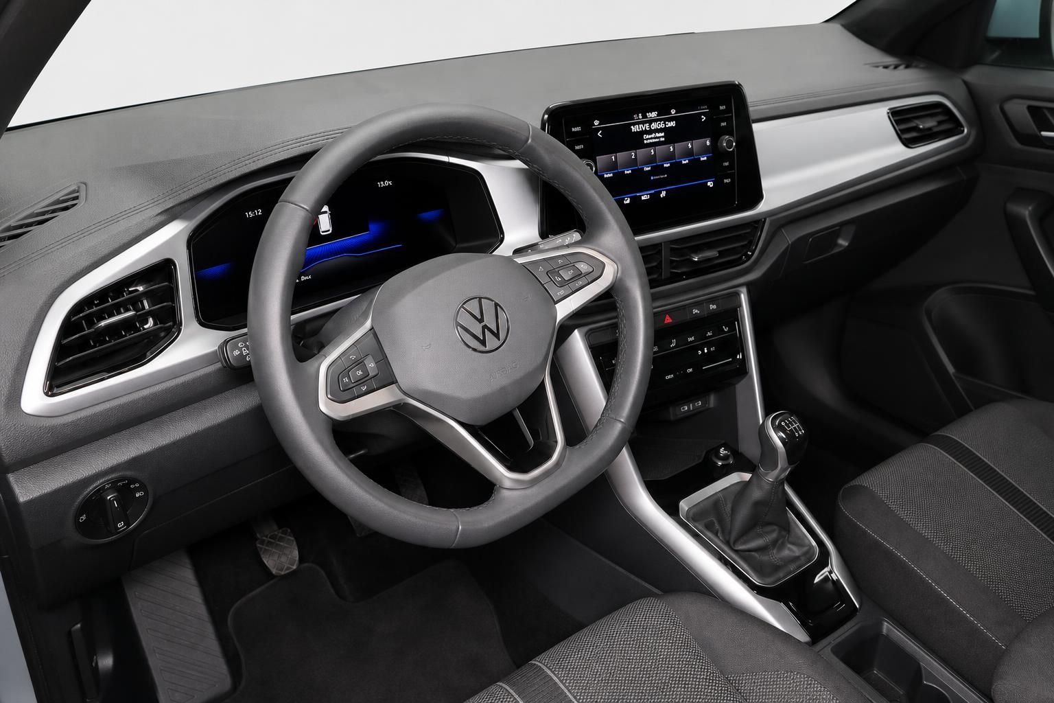VW T-Roc Cockpit mit Lenkrad und Infotainment