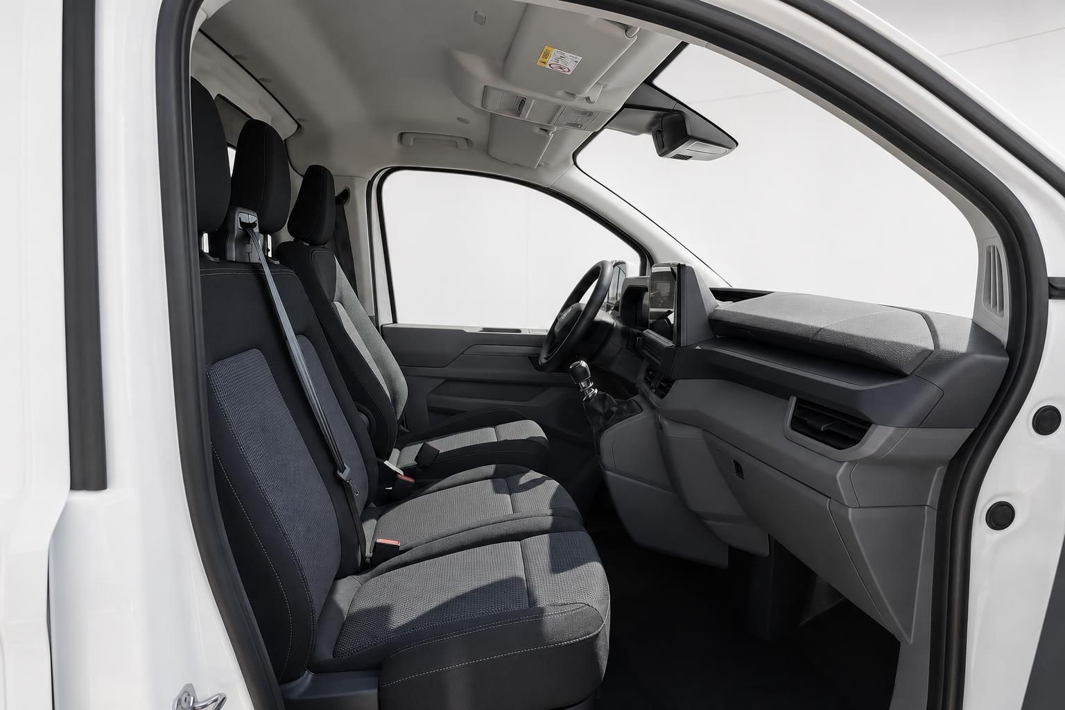 VW Transporter Innenraumansicht Vordersitze und Armaturenbrett