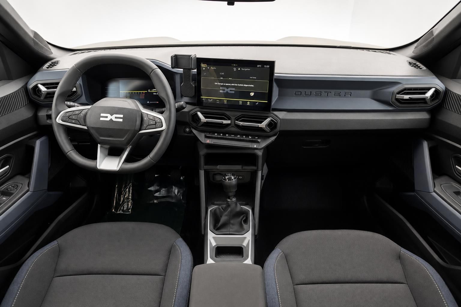 Dacia Duster Cockpit mit Lenkrad Touchscreen und Schaltung