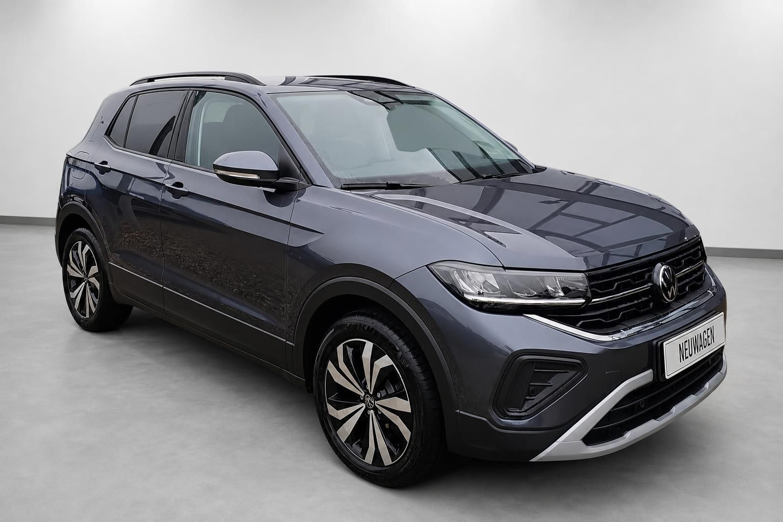 VW T-Cross grau metallic Neuwagen Frontansicht schräg im Studio