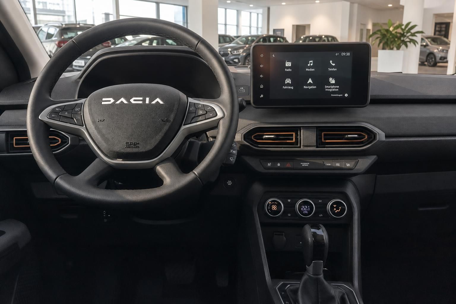 Dacia Armaturenbrett mit Touchscreen Infotainment und DACIA Lenkrad