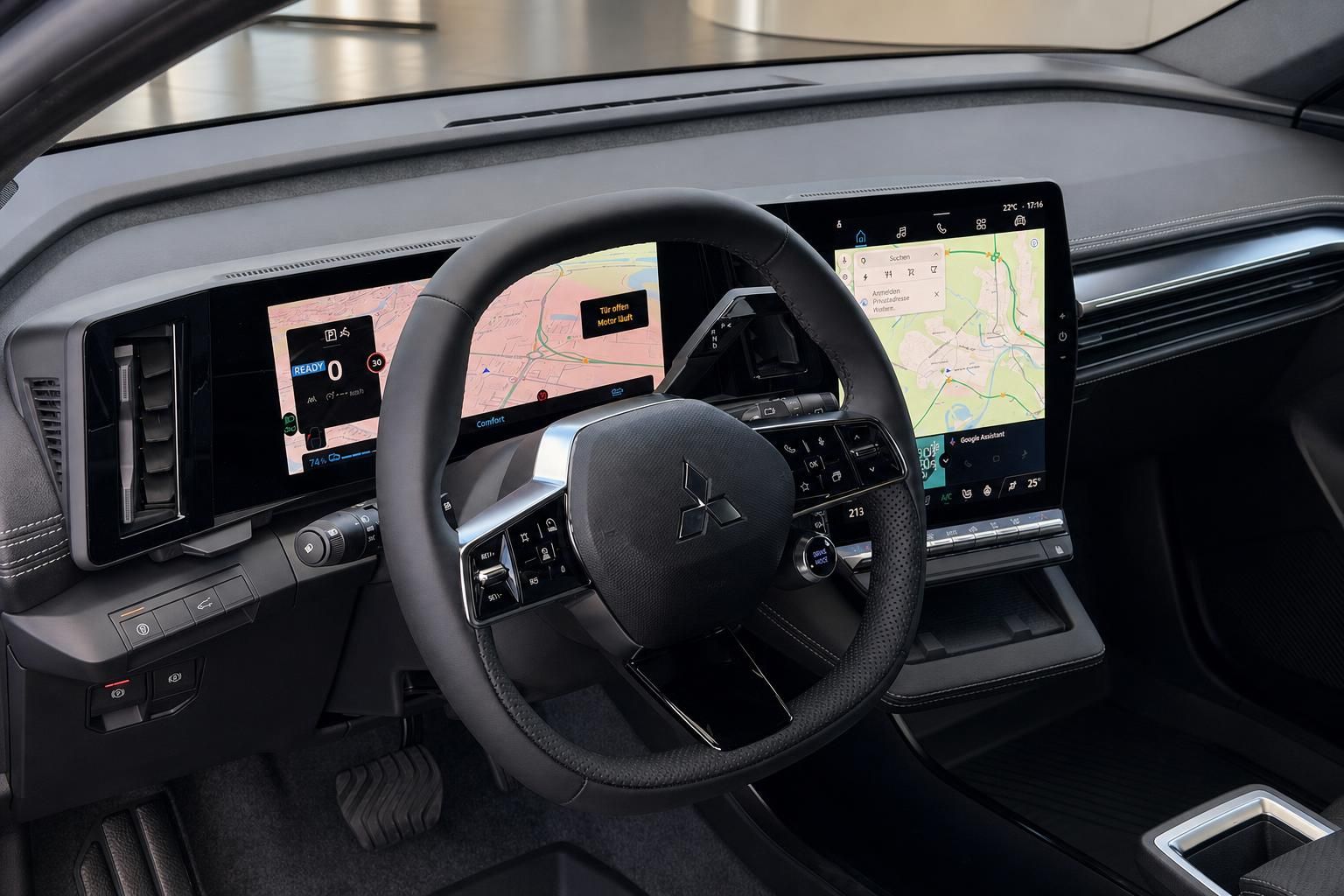 Mitsubishi Eclipse Cross Innenraum mit digitalem Cockpit, Lenkrad und Navigationssystem