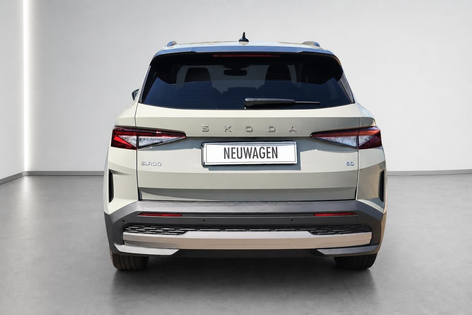 Skoda Elroq Heckansicht mit Ruecklichtern und Kennzeichen