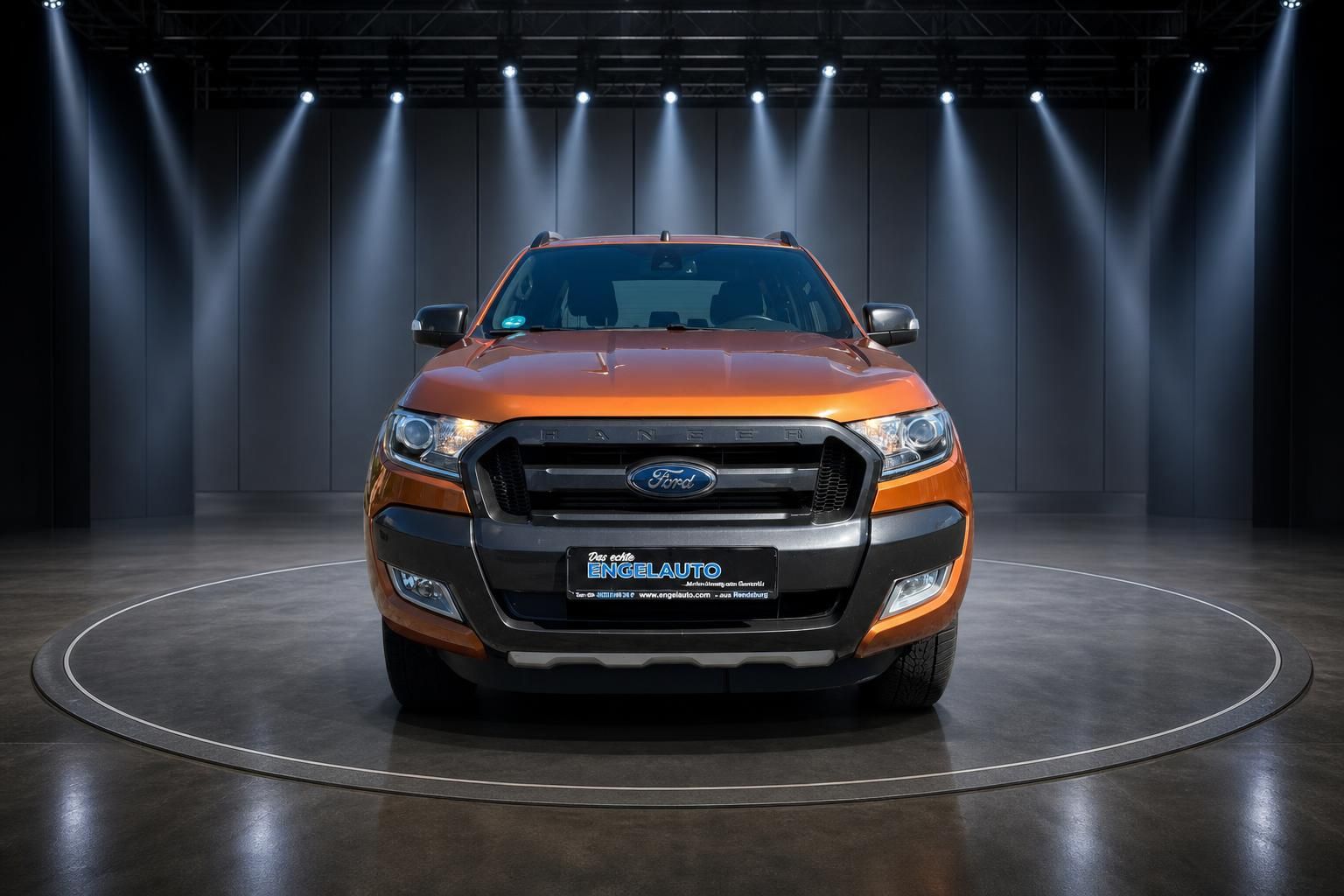 Ford Ranger Wildtrak Orange Frontansicht Doppelkabine Pickup Truck gebraucht kaufen