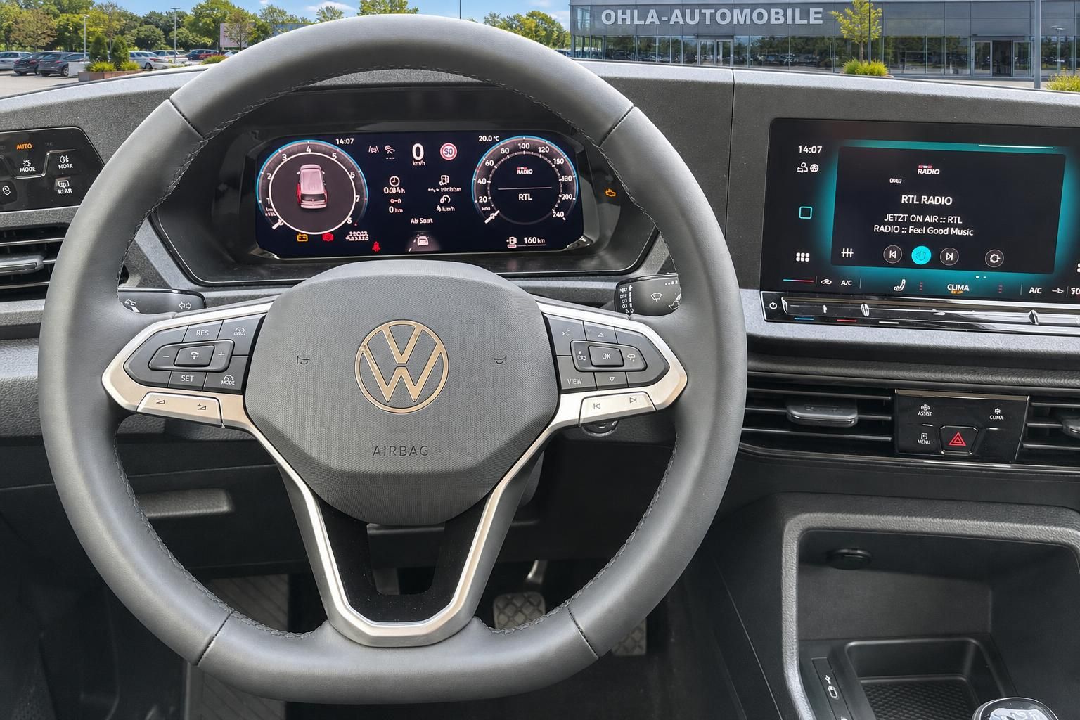 VW Caddy Cockpit mit digitalem Tacho und Multifunktionslenkrad