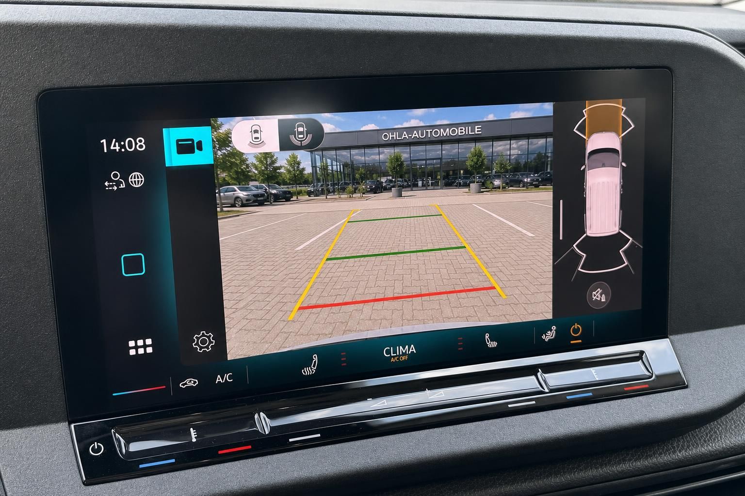 VW Caddy Rückfahrkamera und Einparkhilfe auf Touchscreen Display