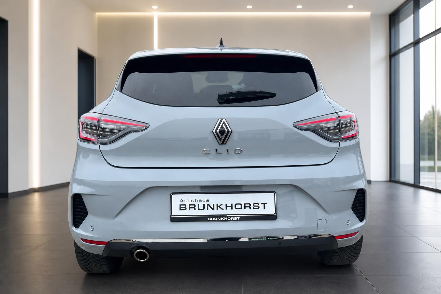 Renault Clio Heckansicht mit Rückleuchten und Kennzeichenhalter