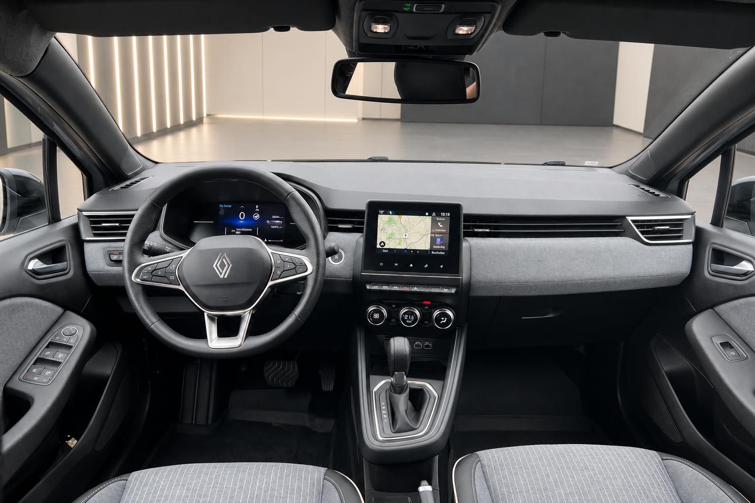 Renault Clio Cockpit mit Lenkrad, Display und Mittelkonsole