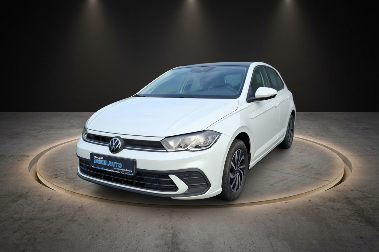 Weißer Volkswagen Polo Frontansicht Gebrauchtwagen bei Engelauto