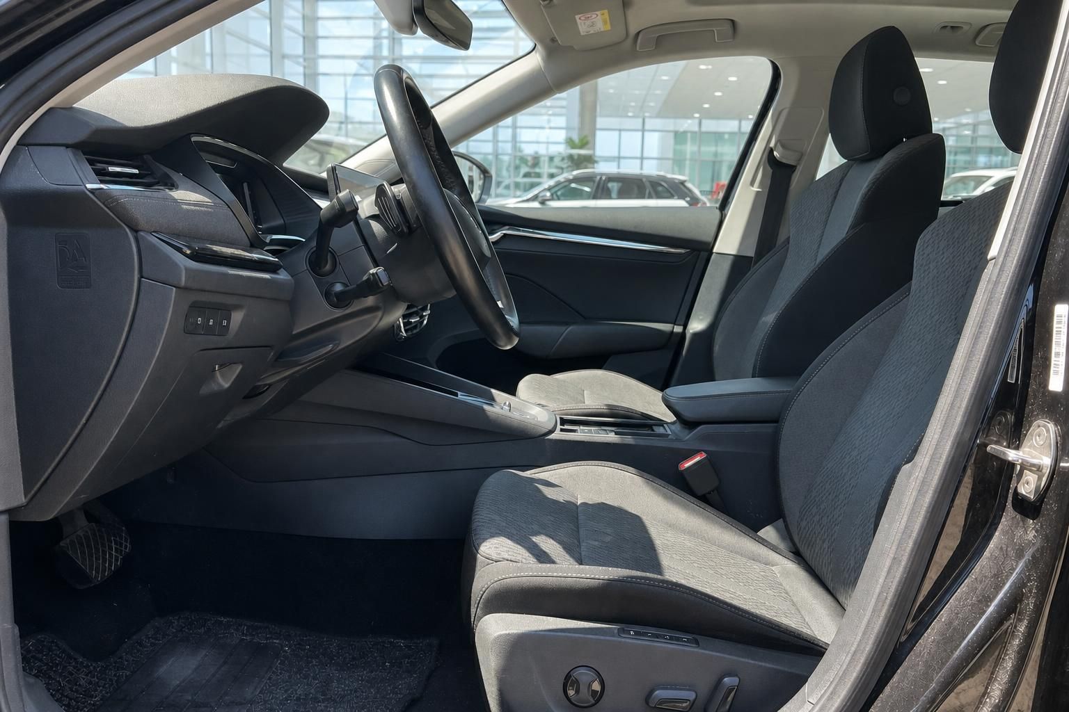 Skoda Octavia Innenraum, Vordersitze und Cockpit Detailansicht